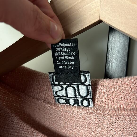 Clara SunWoo Pink Long Sleeve Sweater Size Small - Picture 5 of 5